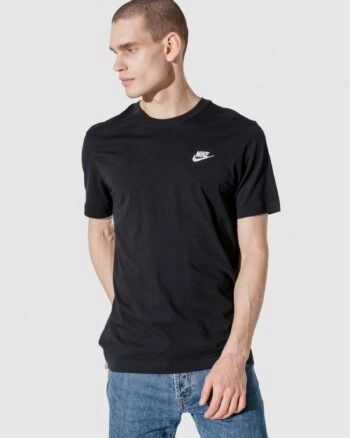 Футболка чоловіча Nike Club Tee AR4997-013 чорна