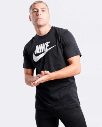 Футболка чоловіча Nike Tee Icon Futura AR5004-010 чорна