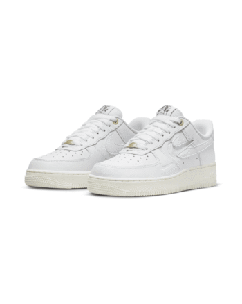 Кросівки чоловічі Nike Air Force 1 07 Premium DQ7664-100 весна-осінь шкіра білі