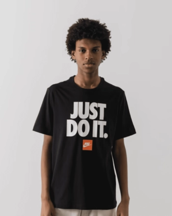 Футболка чоловіча Nike Just Do It Verbiage DZ2989-010 чорна