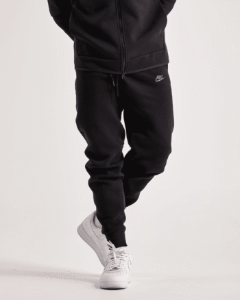Штаны мужские Nike Tech Fleece FB8002-010 черные