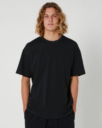 Футболка чоловіча Nike Prem Essntl Sust Tee DO7392-010 чорна