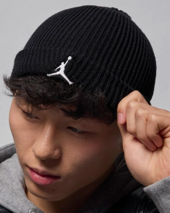 Шапка Jordan Terra Beanie FZ2055-010 чорна