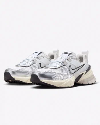 Кросівки жіночі Nike V2K Run FD0736-100 весна-літо сітка текстиль білі сірі