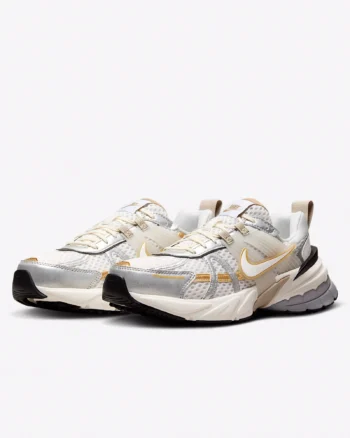 Кросівки жіночі Nike V2K Run HJ7245-100 весна-літо сітка текстиль бежеві сірі