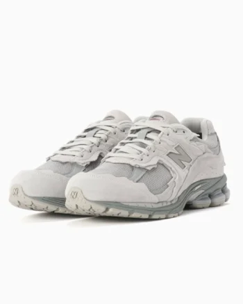 Кроссовки мужские New Balance 2002R GORE-TEX U200227R весна-осень замша сетка мембрана серые