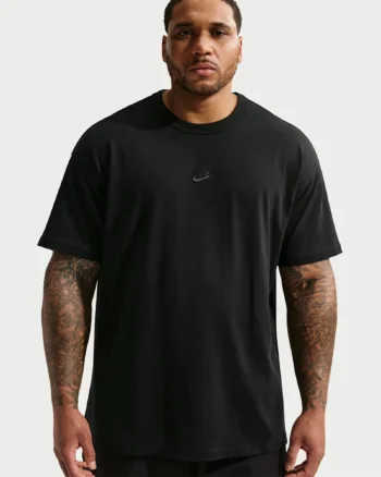 Футболка мужская Nike Sportswear Premium Essentials IH1121-010 черная